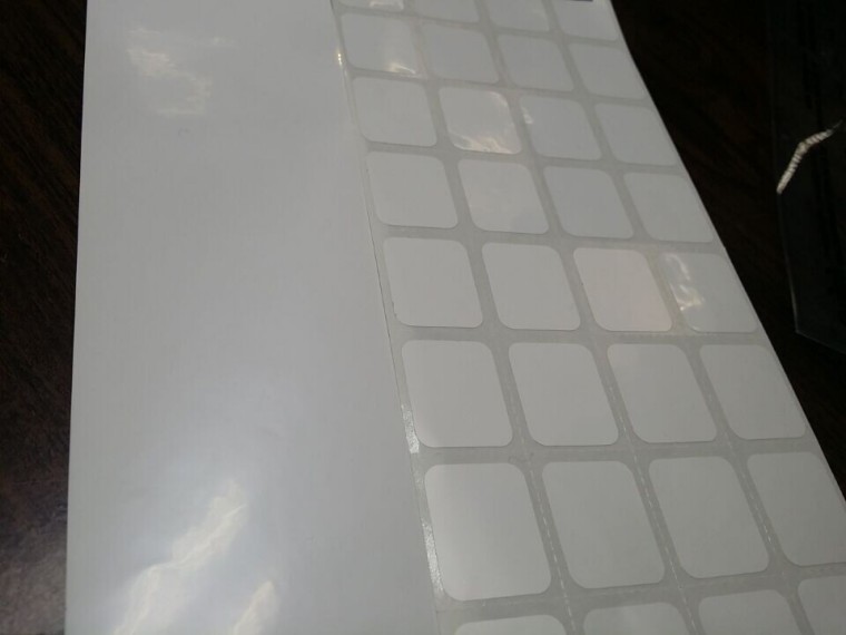 亮白PET標(biāo)簽